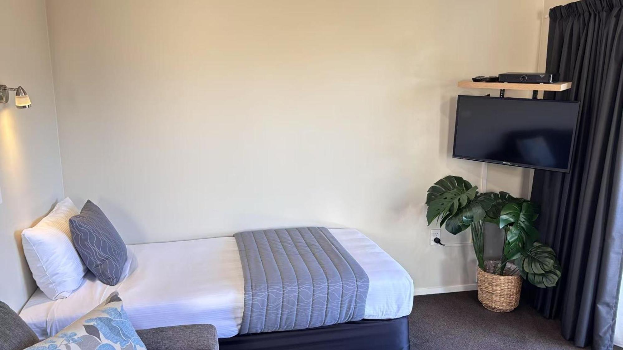 Arcadia Motel 4*